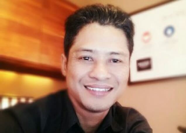 Listing image gallery