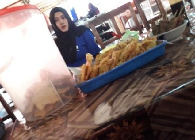 Listing image gallery