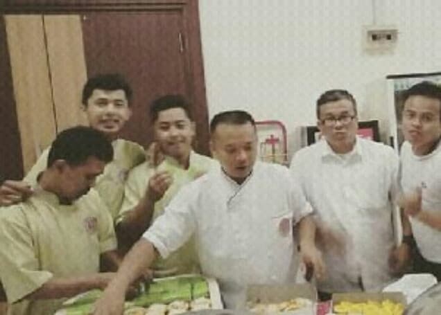 Listing image gallery