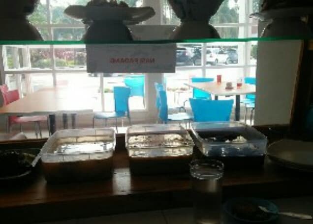 Listing image gallery