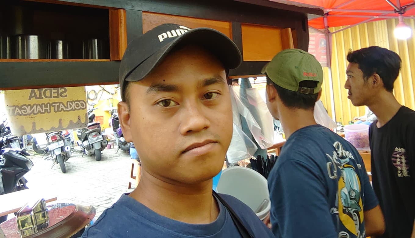 Listing image gallery