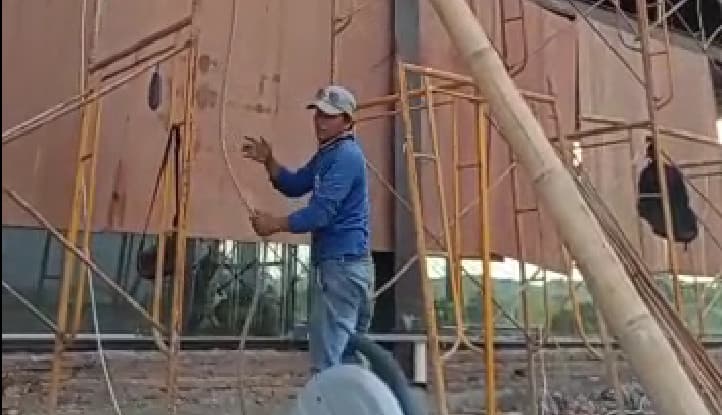 Listing image gallery